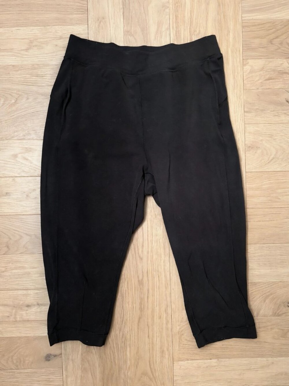 Lululemon Practice Daily Crop *Full-On Luon, Black, Women's 8, Style W6B49S